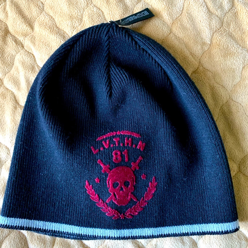 Express Black Beanie